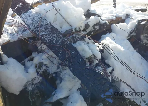 1998 Chevrolet K1500 Fleetside z USA, uszkodzony, nr VIN 1GCEK19S7WE100795